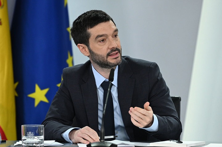 El ministro en rueda de prensa