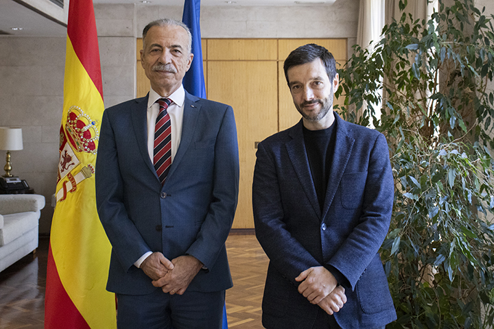 El embajador de Palestina en España, Husni Abdel Wahed, junto al ministro de Derechos Sociales, Consumo y Agenda 2030, Pablo Bustinduy